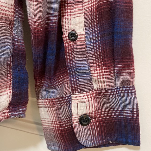 AE Outfitters men’s shirt - Picture 3 of 7